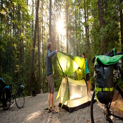 加拿大温哥华+坎卢普斯+雷夫尔斯托克+贾斯珀+班夫8日7晚拼小团
