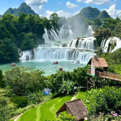 南宁+德天瀑布+通灵大峡谷+三门海+浩坤湖5日4晚拼小团