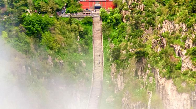 3D2N · Group Tours · Jinan, Mt. Tai & Qufu Tour - All Tickets Included - Expert Guide - 12-Pax Small Group - Foreigner Friendly - Private Van - 1-on-1 Butler