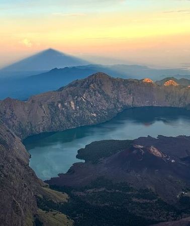 2D1N • Rinjani Summit 2 days 1 night