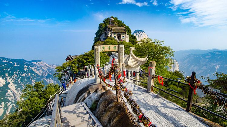 4日3晚 · 旅行團 · 幫忙代訂火車票｜年度西安暢銷經典路線｜保證入兵馬俑 ＋華山＋大唐不夜城｜西安5鑽＋華山指定諾富特酒店·年度西安暢銷經典路線+西安酒店轉換插頭免費用+西安升5鑽+華山指定諾富特酒店
