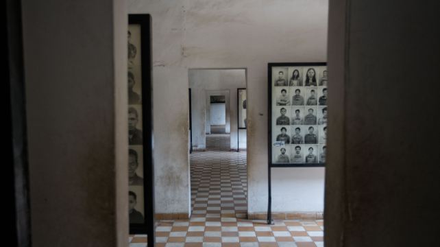 9-Day Vietnam and Cambodia Tour from Ho Chi Minh City to Bangkok · Phnom Penh, Siem Reap, Cu Chi Tunnel, Mekong Delta, Angkor Wat