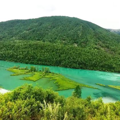 北疆+可可托海景区+喀纳斯景区+禾木风景区6日5晚跟团游