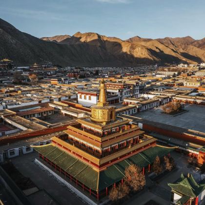 甘南+扎尕那+九寨沟风景区+天水9日8晚拼小团