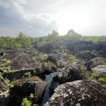 哈尔滨+伊春+嘉荫+五大连池市+齐齐哈尔7日6晚自由行