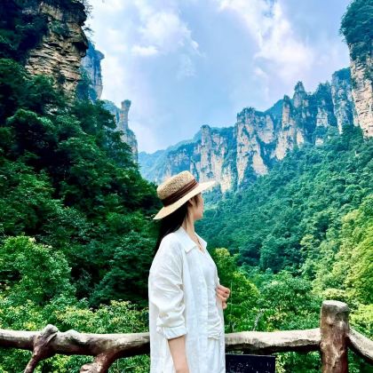 武汉+长沙+张家界+凤凰古城6日5晚跟团游