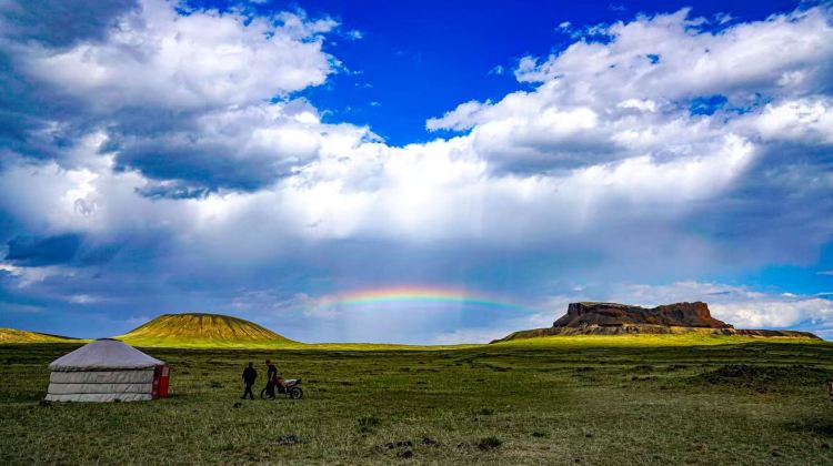 2D1N · Group Tours · Inner Mongolia, China + Hohhot + Ulan Hada Volcano Geopark + Huitengxile Grassland + Hassuhai + Kubuqi Desert 