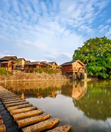 4日3晚 • 廈門+漳州4天團 · 南靖雙土樓4天高鐵休閒之旅~南靖土樓群、原生態土樓王國~梅林古鎮、雲水謠古鎮官洋村、《世界文化遺產》鼓浪嶼、漳州古城、DIY小土樓模型