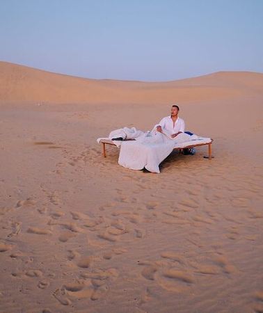 2D1N • The Silent Dunes Experience - Without Camel Overnight Tour