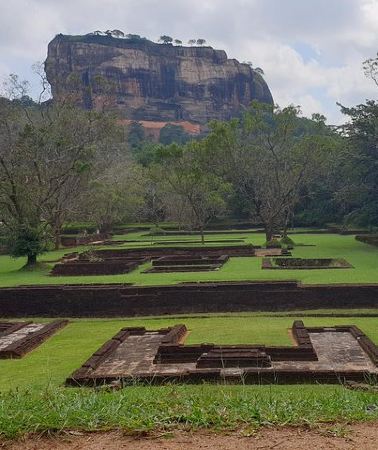 8D7N • 8 Days tour in Sri Lanka with privet driver and accommodations