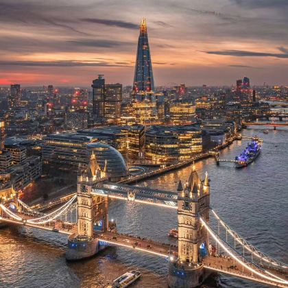 英国伦敦+爱丁堡+爱尔兰都柏林13日11晚私家团