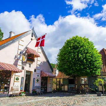 丹麦+挪威+欧登塞+松恩峡湾+哥本哈根+西兰岛+卑尔根+哈当厄峡湾+奥斯陆+佛莱姆小火车8日6晚私家团