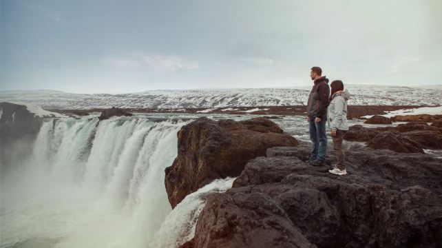 9-Day Iceland Explorer Tour·Waterfalls, Glaciers and Volcanic Wonders