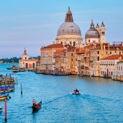 意大利11日10晚私家团