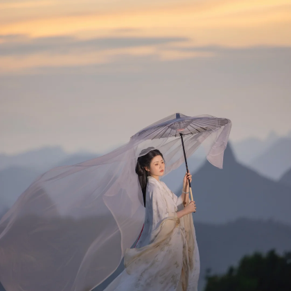 广西桂林+阳朔+鹿寨香桥岩溶国家地质公园+中渡古镇3日2晚跟团游