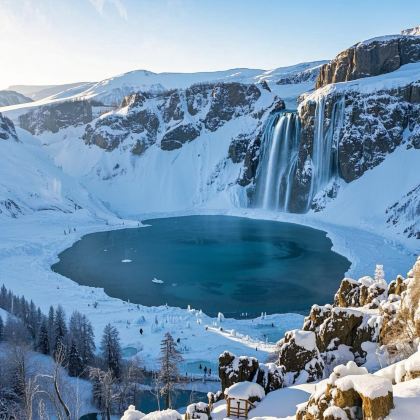 哈尔滨+长白山+延吉4日3晚拼小团