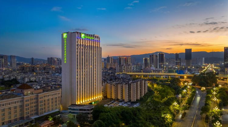 香港+3