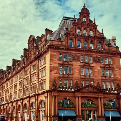 英国爱丁堡+因弗内斯+天空岛+苏格兰高地4日3晚私家团