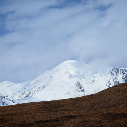 玛沁+达木乔尼哈+阿尼玛卿山+哈龙赛尔得8日8晚自由行