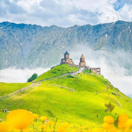 阿塞拜疆+格鲁吉亚+亚美尼亚+乌兹别克斯坦+哈萨克斯坦14日12晚跟团游