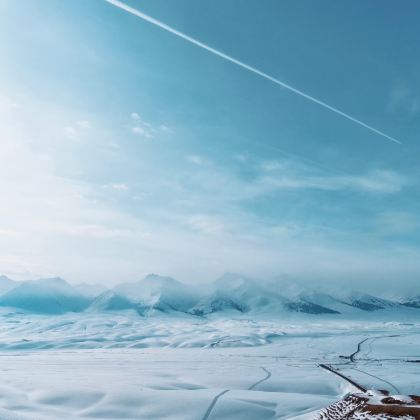 新疆伊犁+那拉提旅游风景区+赛里木湖5日4晚拼小团