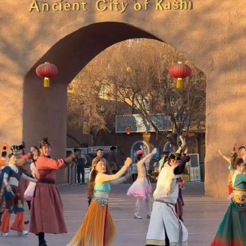 新疆乌鲁木齐+南疆+喀什市10日9晚自由行