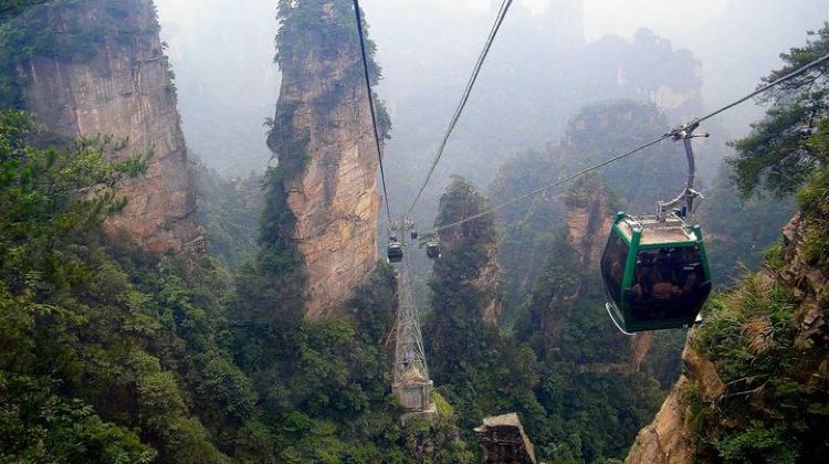 4-Day All-inclusive 4-Day Private Zhangjiajie Tour Includes Glass Bridge& Evening Show