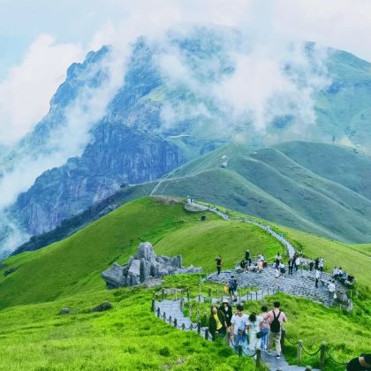 萍乡武功山风景区+羊狮慕风景区+宜春明月山旅游区4日3晚私家团