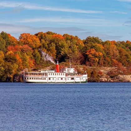 加拿大多伦多+格雷文赫斯特+金斯顿6日5晚私家团