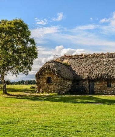 4D3N • 4-Day Outlander Trail Tour from Edinburgh Including Admissions