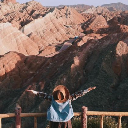 敦煌+张掖+莫高窟+鸣沙山月牙泉+兰州7日6晚跟团游