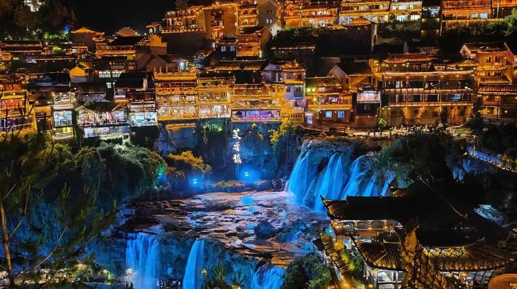 6-day 5-night · Private Tour · Tianmen Mountain National Forest Park + Zhangjiajie National Forest Park + Furong Town + Fenghuang Ancient Town + Zhangjiajie Grand Canyon + The Yellow Dragon Cave