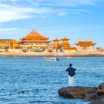 泉州+泉州开元寺+清源山+崇武古城风景区+洛伽寺+晋江五店市+蟳埔村+南少林寺5日4晚私家团