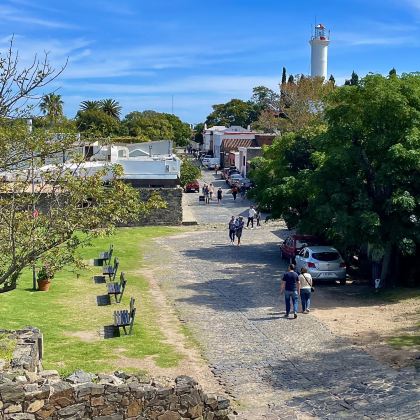 乌拉圭蒙得维的亚+埃斯特角城+科洛尼亚－德尔萨克拉门托7日5晚私家团