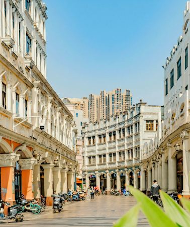 5D4N • Lingnan Heritage & Tech Frontier: Explore Guangzhou, Foshan, Shenzhen & Panyu - Experience Traditional Culture & Modern Skylines - Enjoy Private Transfer & Premium Stays
