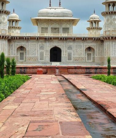 2D1N • 2 Day Taj Mahal Sunset Sunrise Tour From Delhi