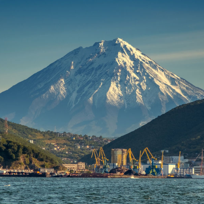 俄罗斯堪察加边疆区Avachinsky Volcano+Volcano Mutnovsky+Russkaya Bay+Reka Bystraya8日7晚跟团游