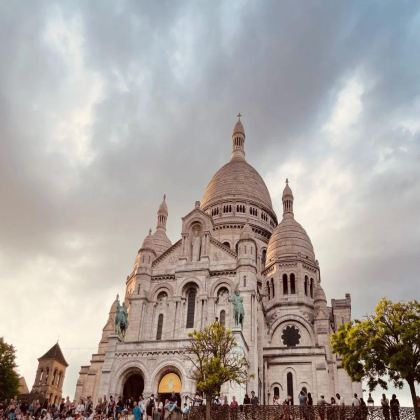 法国10日9晚私家团