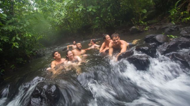 9-Day Costa Rica Quest Tour from San Jose·La Fortuna, Monteverde, Quepos and Manuel Antonio National Park | Small Group Tour