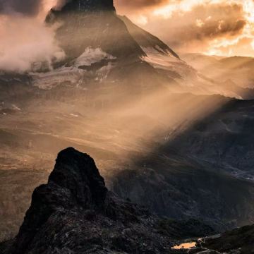 圣莫里茨+阿斯科纳+卢加诺+采尔马特+洛桑+因特拉肯+卢塞恩13日12晚私家团