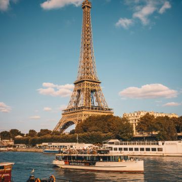 法国10日9晚私家团