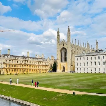 英国伦敦+剑桥+牛津+温莎+多佛尔白色悬崖+圣米歇尔山+埃特勒塔12日11晚拼小团