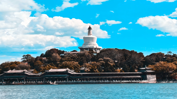 5-Day Great Wall & Wangfujing Walking Tour with Fun Pop Mart Experience·  