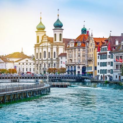 瑞士+卢塞恩+巴塞尔+苏黎世12日9晚私家团