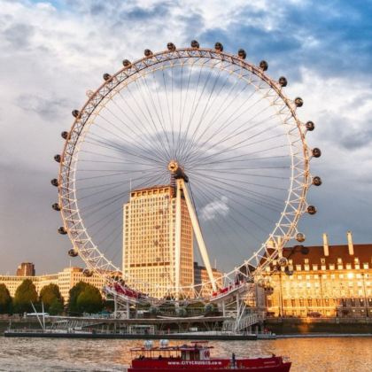 英国伦敦+剑桥+温德米尔+爱丁堡+约克+苏格兰高地+天空岛11日10晚私家团