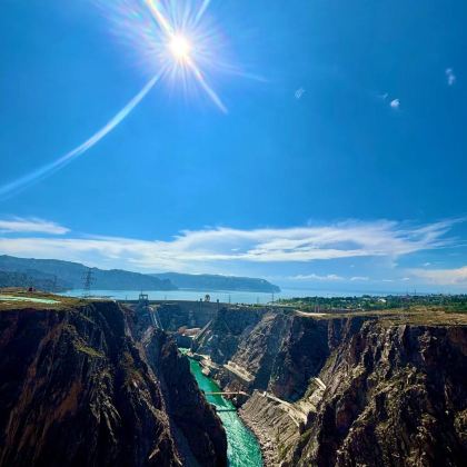 西宁+玛沁+龙羊峡生态旅游度假区+冬格措纳湖景区+阿尼玛卿山6日5晚私家团