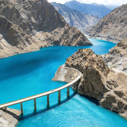 中国新疆喀什市8日7晚私家团