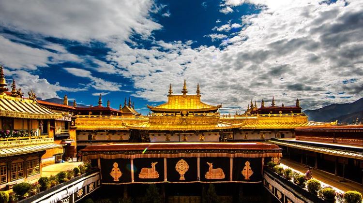 10D9N · Group Tours · TibetLhasa + Shigatse + Potala Palace + Jokhang Temple + Yamdrok Yumtso+ Tashilhunpo Monastery + Mt Qomolangma Base Camp+ Namtso North Elephant Gate