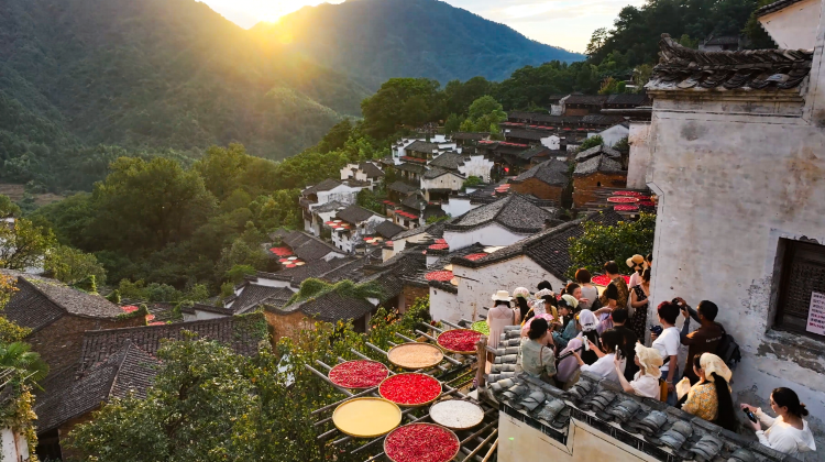 4-day 3-night · Private Tour · JiangxiVagoo Scenic Area + Mount Sanqing + Jingdezhen + Wuyuan Huangling