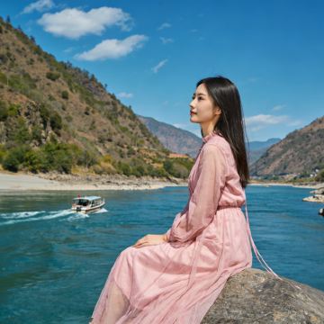 大理市+六库+老姆登知子罗+丙中洛+独龙江+怒江7日6晚拼小团